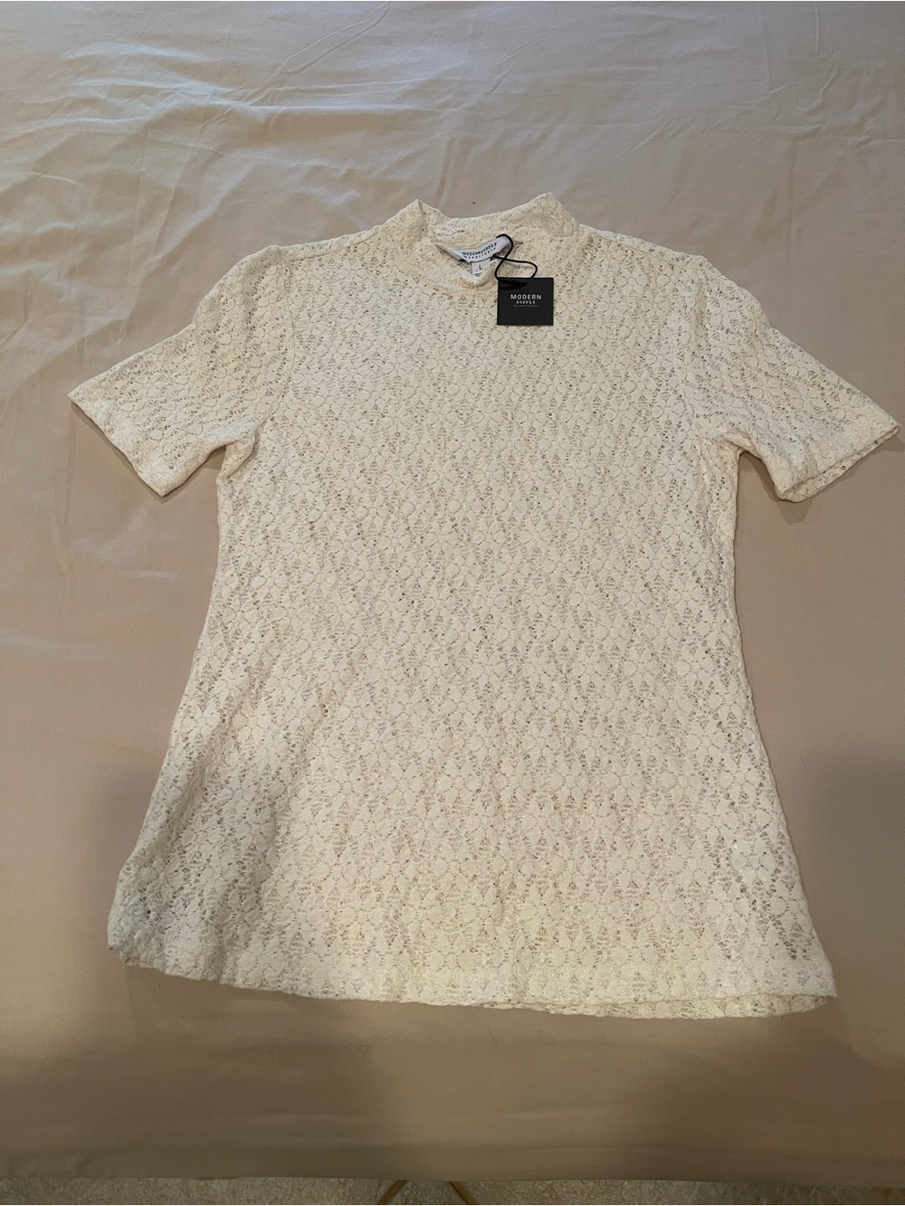 Modern Citizen Women's Cream Lace Short Sleeve Tee